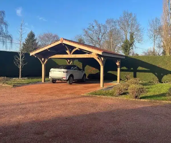 Carport : abris en bois pour voiture à une ou deux pentes à Lyon et en région Rhône-Alpes